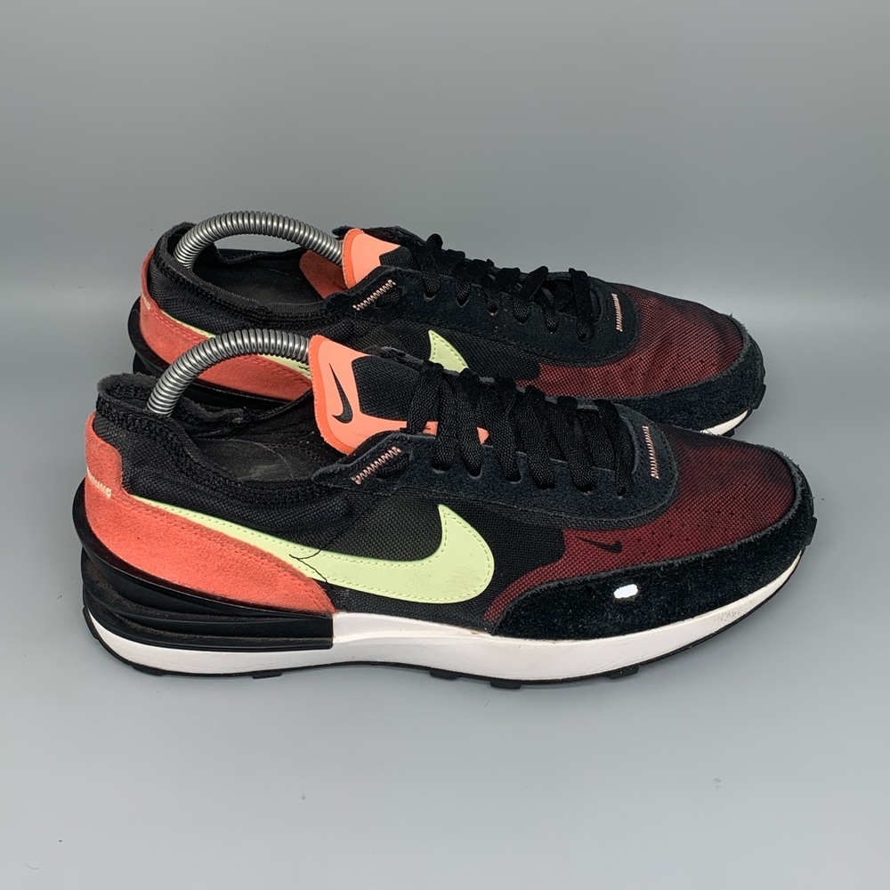 Nike Waffle‎ One Black Crimson Volt Running Shoes DC2533-002 Women’s Sz 10